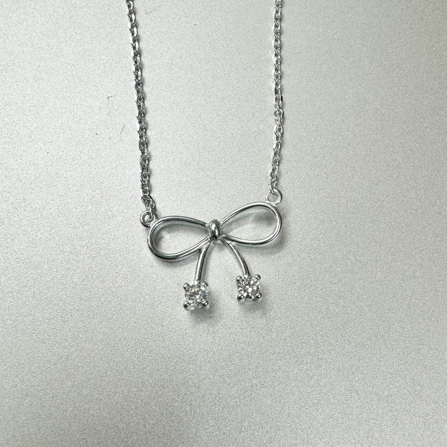 Ribbon Necklace